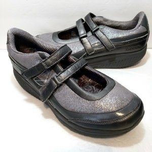Best 25+ Deals for Skechers Mary Jane Sneakers | Poshmark